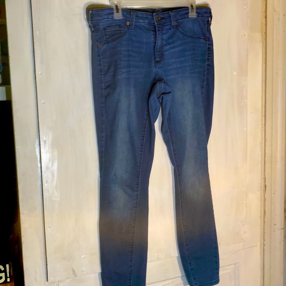 Universal Thread Stretchy Straight Leg BF Jeans - Sz 10 Exc Cond